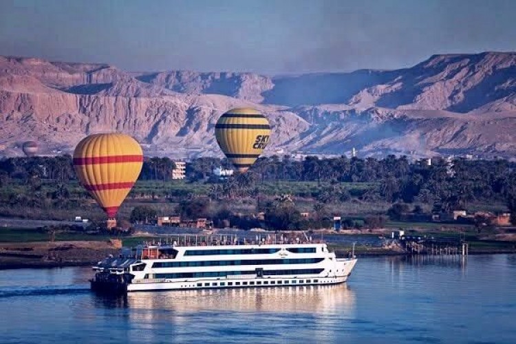 Cairo,Nile cruise and Dahab