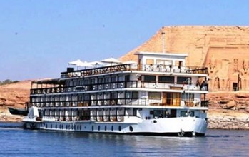 Cairo Tours, Nile River Cruises and Lake Nasser Cruises