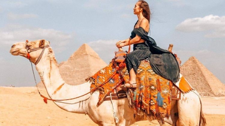Egypt tour package Cairo, Nile Cruise & White desert